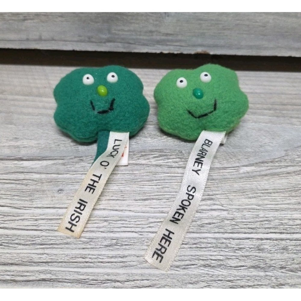 Vintage 1988 Dakin Luck Of The Irish Clover & Blarney Clover Lapel Clip.  E3